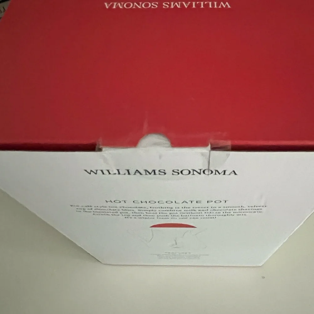 Williams Sonoma Festive Hot Chocolate Pot NWT🎄